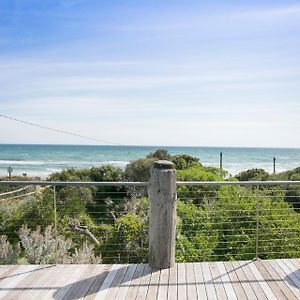 Vila Anchor Beachfront Retreat Water Views, On The Beach Frankston Exterior photo