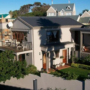 Sea Whisper Guest House Jeffreys Bay Exterior photo