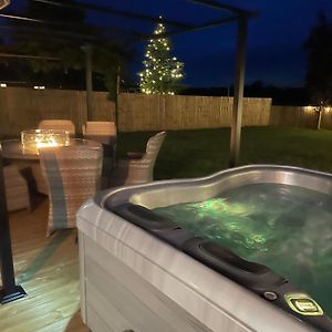 Vila Wisteria Barn Hot Tub Holidays In The Cotswolds Badsey Exterior photo