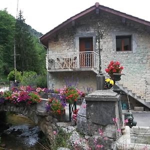 Vila Gite Du Pressoir Cerdon  Exterior photo