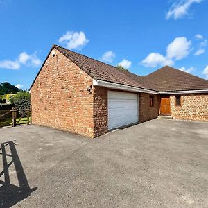 Vila Meadow View Ubley Exterior photo