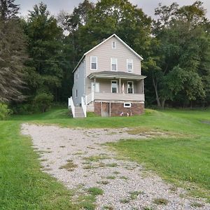 Vila Peace Of Pa - A Small-Town Wooded Retreat Northern Cambria Exterior photo