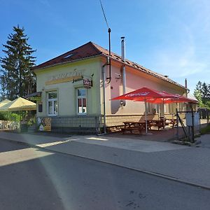 Hotel Penzion Jana Zborov Exterior photo