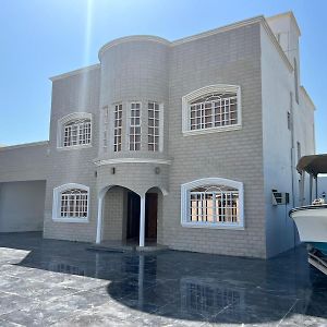 Vila دار الضيافة Dar Aldhiafa Hilf Exterior photo