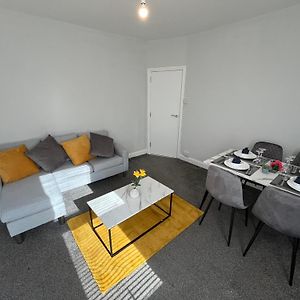 Cosyhomes- 2 Bedroom 1St Floor Apartment With Parking, Perfect For Corporate And Leisure Stays Ipswich Exterior photo