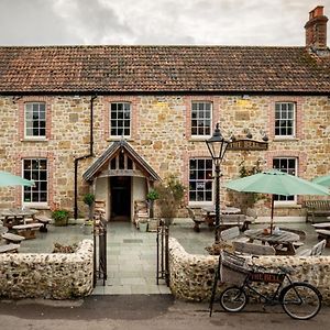 Hotel The Bell Ilminster Exterior photo