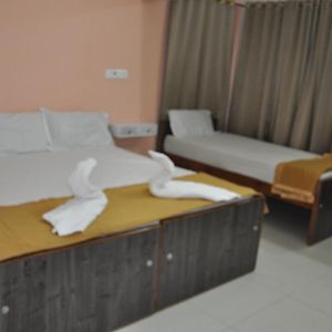 Alaya Rooms Tiruchirappalli Exterior photo