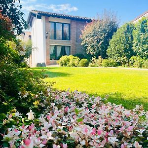 Bed and Breakfast Maison Jardin Gambara Exterior photo