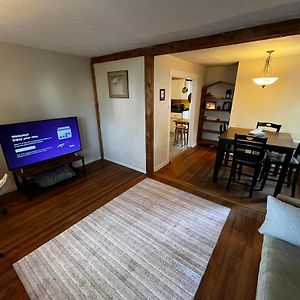 Apartmán Comfortable And Cozy Apt With Parking Burlington Exterior photo