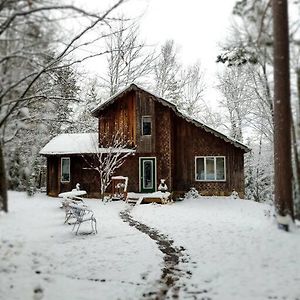 Vila Riverview Ridge On The Iron River Exterior photo