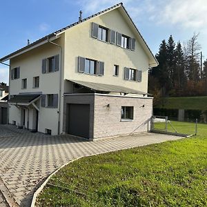 Vila Ferienhaus An Der Schwarz Zh Ruti  Exterior photo