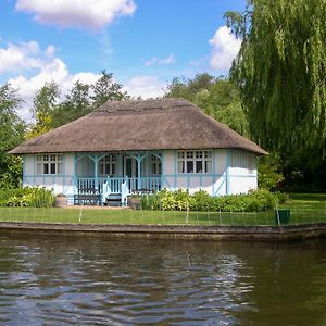 Vila Leisure Hour Wroxham Exterior photo