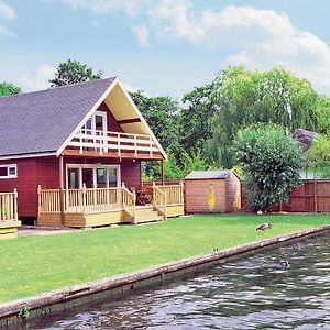 Vila The Wherry Wroxham Exterior photo