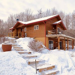 Vila The Bear Cabin Ironwood Exterior photo