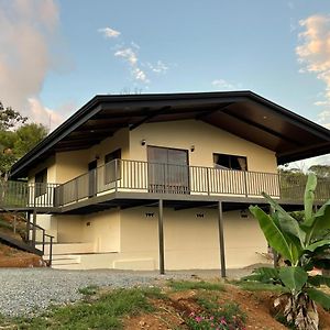 Apartmán Discover Your Peaceful Retreat In Miravalles, Perez Zeledon! Exterior photo