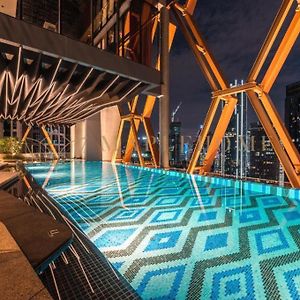 Scarletz Suites Klcc By Minshuku Home Kuala Lumpur Exterior photo