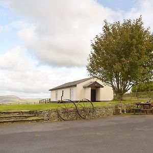 Vila Barley Heights Hapton  Exterior photo