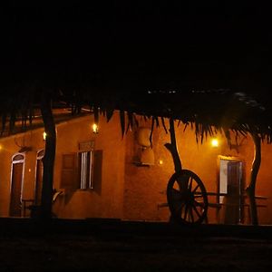 Hotel Kataragama Clay House Exterior photo