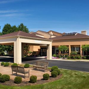 Hotel Courtyard Toledo Airport Holland Exterior photo