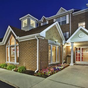 Towneplace Suites By Marriott Detroit Livonia Exterior photo