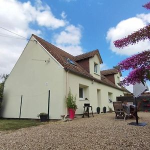 Vila Gite Maison Entiere 6 Personnes Saint-Julien-de-Chédon Exterior photo