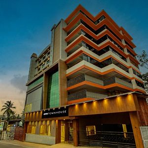 Hotel Super Townhouse Madgaon Raia Exterior photo