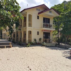 Villa Bienvenida Beach Resort Puerto Galera Exterior photo