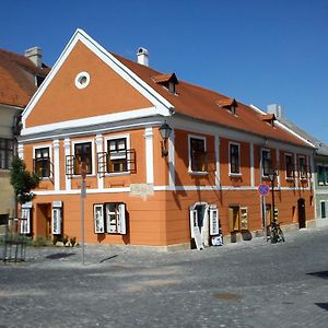 Hotel Pont Vendeghaz Kőszeg Exterior photo