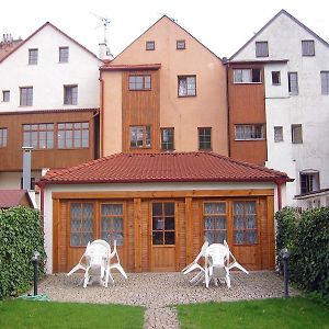 Hotel Penzion 102 Pardubice Exterior photo