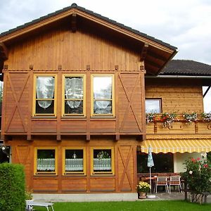 Bed and Breakfast Gaestehaus Moser Ranten Exterior photo