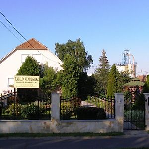 Hotel Katalin Vendeghaz Sárospatak Exterior photo