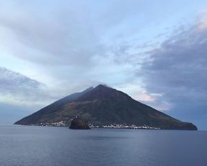 Vila Schicciolina Stromboli Exterior photo