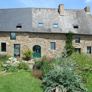 Vila Le Petit Courtoux Saint-Germain-en-Coglès Room photo