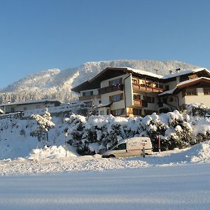 Hotel Gaestehaus Trude Waltl Fieberbrunn Exterior photo