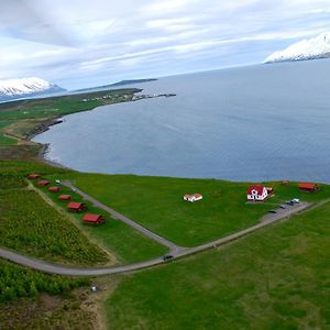 Vila Ytri Vík Hauganes Exterior photo