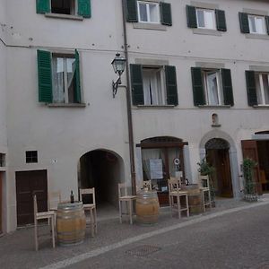 Hotel Locanda Guelfo Tredozio Exterior photo