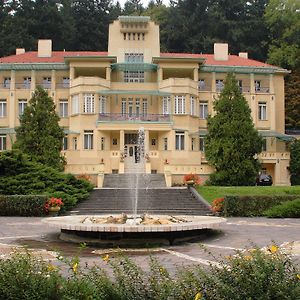 Hotel Dům Bedřicha Smetany Luhačovice Exterior photo