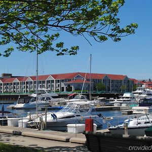 Hotel Doubletree By Hilton Racine Harbourwalk Exterior photo