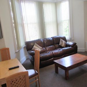 Apartmán No 4 - Large 2 Bed Near Sefton Park And Lark Lane Liverpool Exterior photo