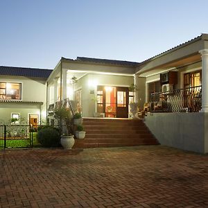 Bed and Breakfast Sea Whisper Self Catering Jeffreys Bay Exterior photo