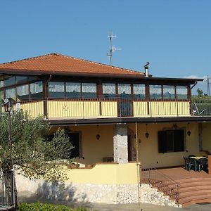 Penzion Azienda Agricola Carbone Cosimo Montecorvino Pugliano Exterior photo