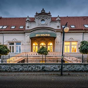 Hotel Penzion Central Park Žilina Exterior photo