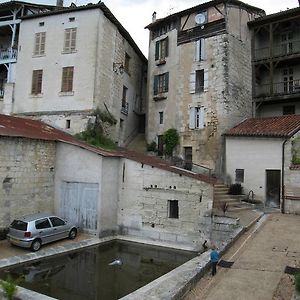 Apartmán Faubourg St Jean Aubeterre-sur-Dronne Exterior photo