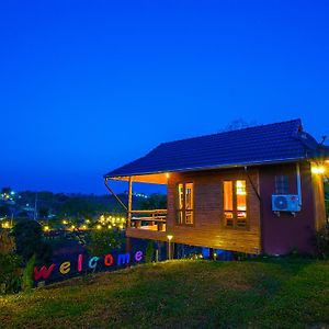 Hotel Tarahill Khao Kho Exterior photo