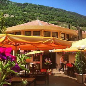 Hotel Restaurant La Porte D'Octodure Martigny Exterior photo