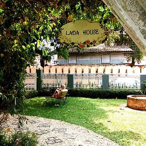 Bed and Breakfast Lada House Lampang Exterior photo