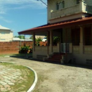 Robert'S Guest House Port of Spain Exterior photo