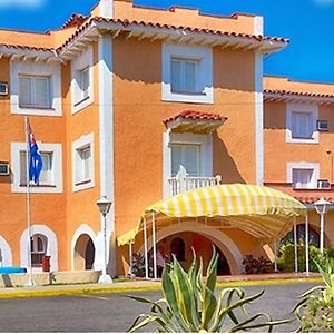 Hotel Dos Mares Varadero Exterior photo