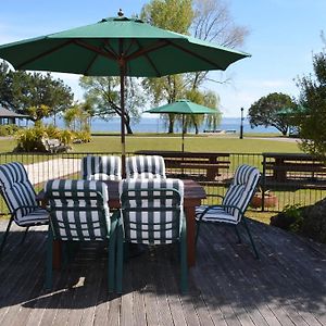 Cedarwood Lakeside Motel & Conference Venue Rotorua Exterior photo