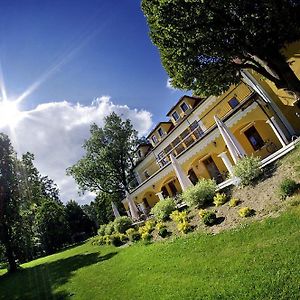 Hotel Kastiel Lučivná Exterior photo